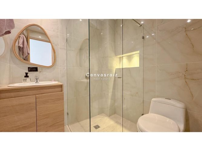 Casa de 3 alcobas en venta en Llano Grande, Rionegro, 215 m² · foto 7 de 12