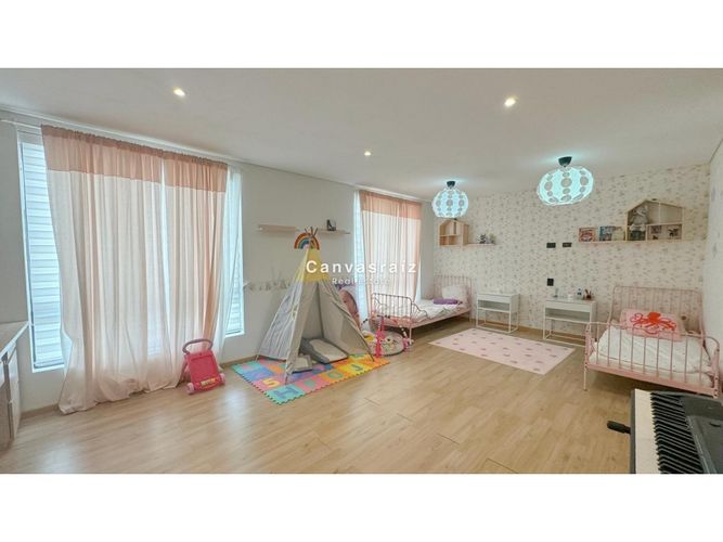 Casa de 3 alcobas en venta en Llano Grande, Rionegro, 215 m² · foto 8 de 12
