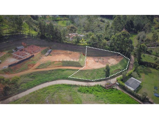 Lote en venta en El Salado, El Carmen de Viboral, 1700 m² · foto 3 de 4