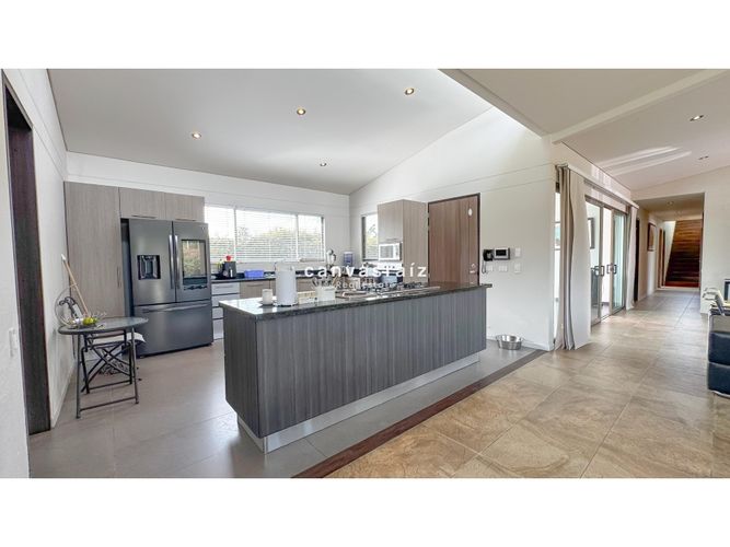 Casa de 5 alcobas en venta en Llano Grande, Rionegro, 500 m² · foto 4 de 16