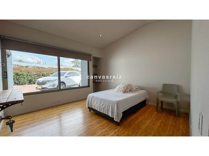Casa de 5 alcobas en venta en Llano Grande, Rionegro, 500 m² · foto 6 de 16