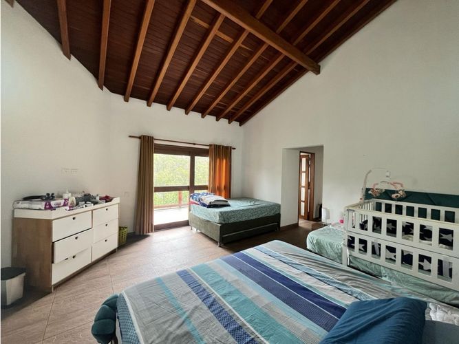 Casa de 3 alcobas en venta en Llano Grande, Rionegro, 257 m² · foto 3 de 13