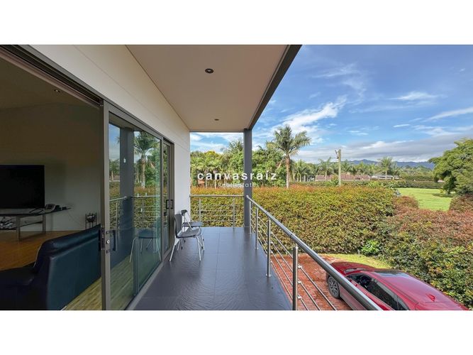 Casa de 5 alcobas en venta en Llano Grande, Rionegro, 500 m² · foto 14 de 16