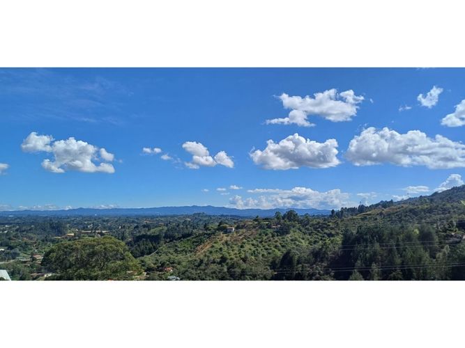 Lote en venta en San Jose, Guarne, 1850 m² · foto 2 de 7