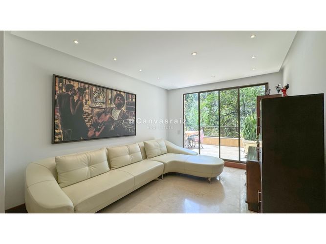 Apartamento de 5 alcobas en venta en Los Naranjos, Medellín, 450 m² · foto 4 de 11