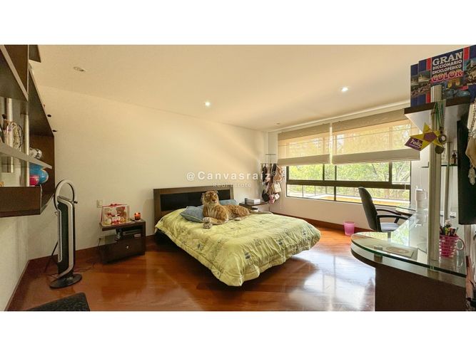 Apartamento de 5 alcobas en venta en Los Naranjos, Medellín, 450 m² · foto 9 de 11