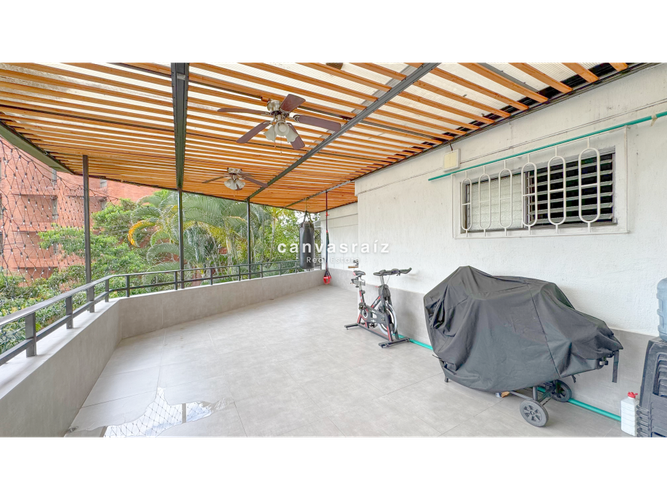 Apartamento de 4 alcobas en venta en Castropol, Medellín, 187 m² · foto 6 de 12