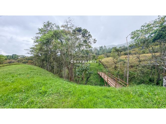 Lote en venta en Guamito, La Ceja, 4617 m² · foto 2 de 6