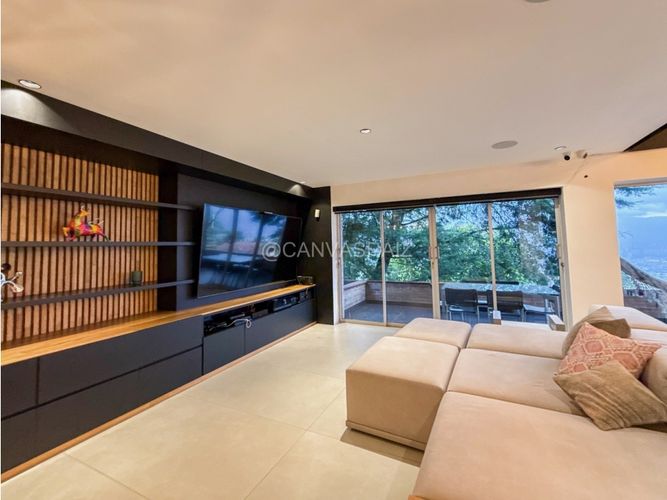 Casa de 5 alcobas en venta en Llano Grande, Envigado, 650 m² · foto 7 de 24