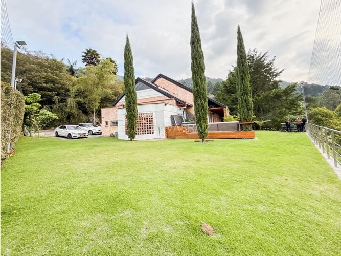 Casa de 5 alcobas en venta en Llano Grande, Envigado, 650 m² · foto 24 de 24