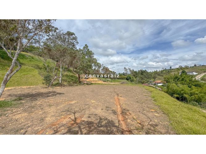 Lote en venta en El Carmin, Rionegro, 2612 m² · foto 5 de 6