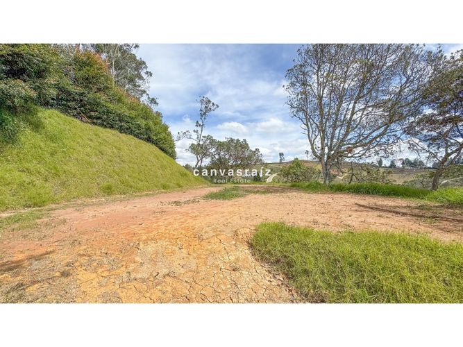 Lote en venta en El Carmin, Rionegro, 2612 m² · foto 6 de 6