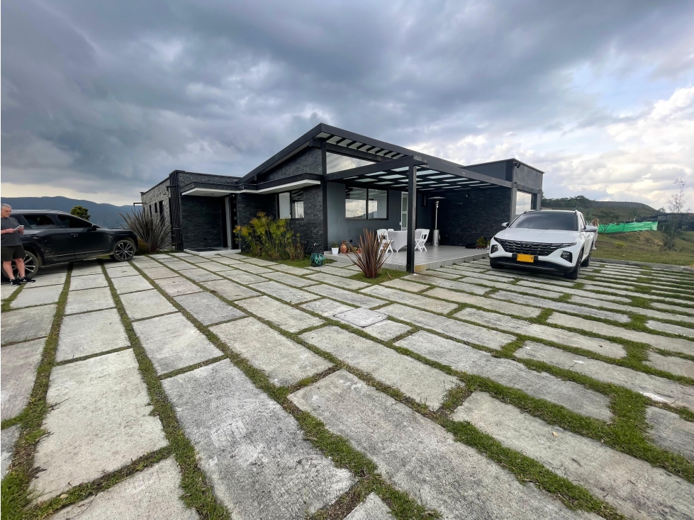 Casa Campestre en Arriendo en Pantanillo, El Retiro en Pantanillo