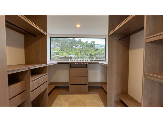 Casa de 4 alcobas en venta en Las Palmas, Envigado, 450 m² · foto 17 de 22