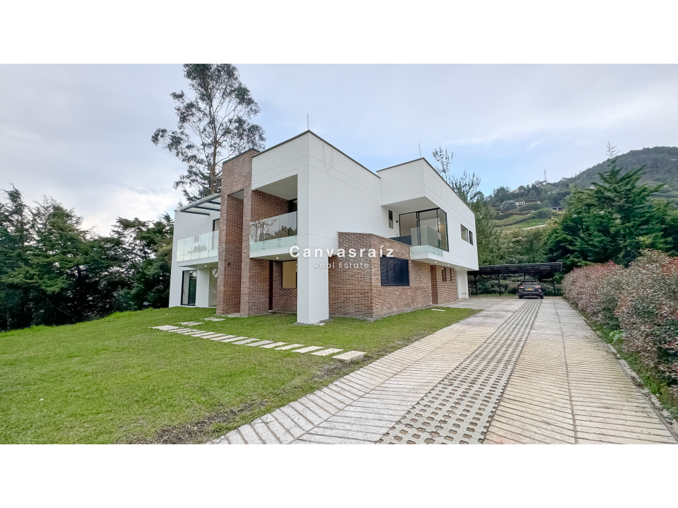Casa Campestre en Arriendo en Las Palmas, Envigado en Via Las Palmas