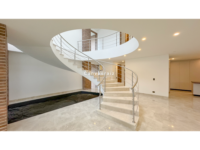Casa de 4 alcobas en arriendo en Las Palmas, Envigado, 450 m² · foto 7 de 22