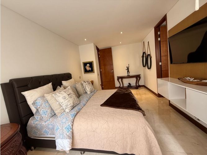 Apartamento en venta en El Poblado, Medellín · foto 15 de 24