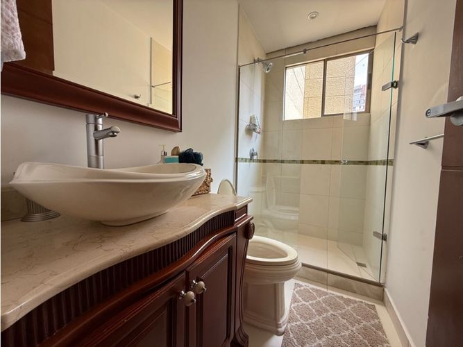 Apartamento en venta en El Poblado, Medellín · foto 16 de 24