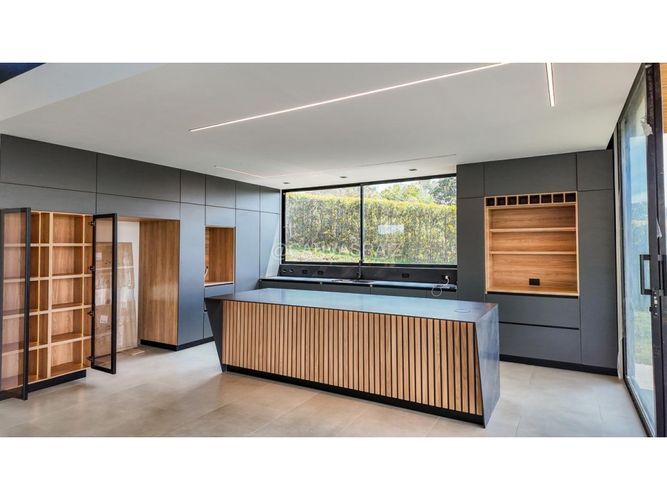 Casa de 4 alcobas en venta en Quirama, El Carmen de Viboral, 370 m² · foto 4 de 14
