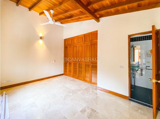 Casa de 6 alcobas en venta en Urbanizacion Fuentes De Zuñiga, Envigado, 386 m² · foto 8 de 20