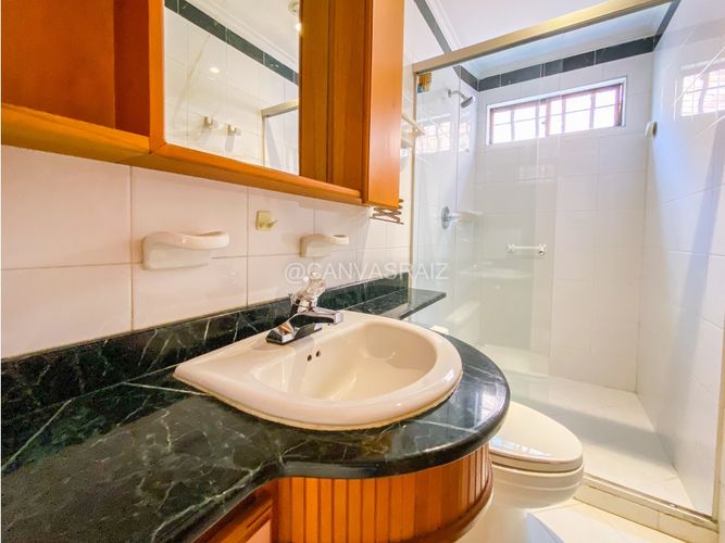Casa de 6 alcobas en venta en Urbanizacion Fuentes De Zuñiga, Envigado, 386 m² · foto 13 de 20