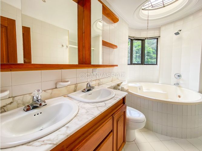 Casa de 6 alcobas en venta en Urbanizacion Fuentes De Zuñiga, Envigado, 386 m² · foto 19 de 20
