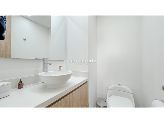 Apartamento de 2 alcobas en venta en El Poblado, Medellín, 133 m² · foto 7 de 12