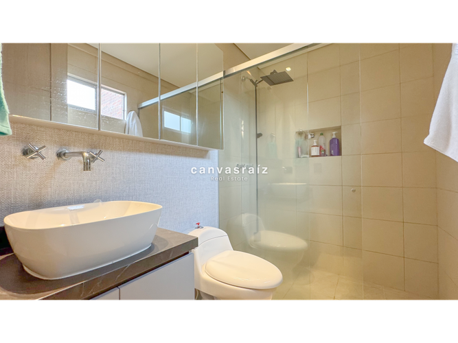 Casa de 5 alcobas en venta en Loma Benedictinos, Envigado, 280 m² · foto 9 de 18