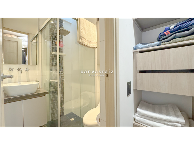Casa de 5 alcobas en venta en Loma Benedictinos, Envigado, 280 m² · foto 11 de 18