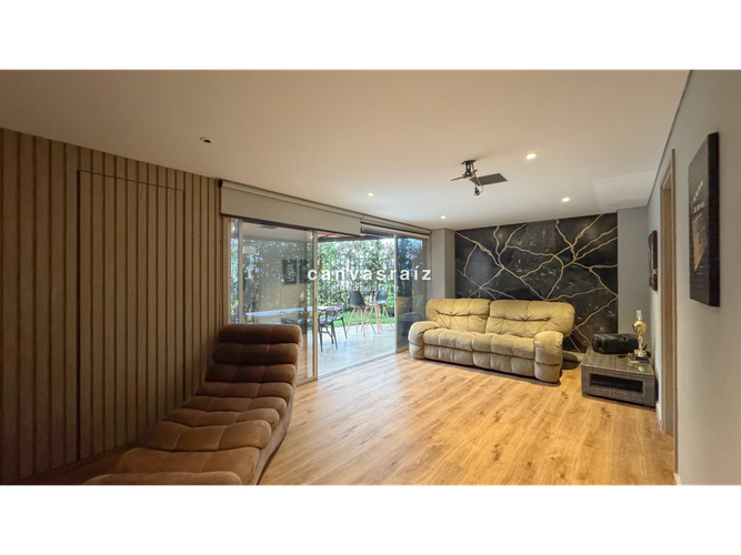 Casa de 5 alcobas en venta en Loma Benedictinos, Envigado, 280 m² · foto 15 de 18