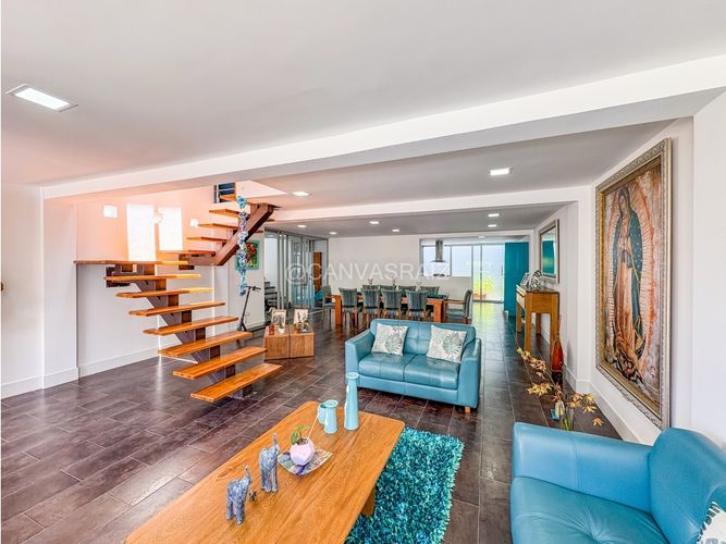 Casa de 3 alcobas en venta en La Ceja, 371 m² · foto 2 de 24