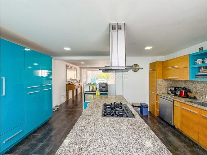 Casa de 3 alcobas en venta en La Ceja, 371 m² · foto 3 de 24