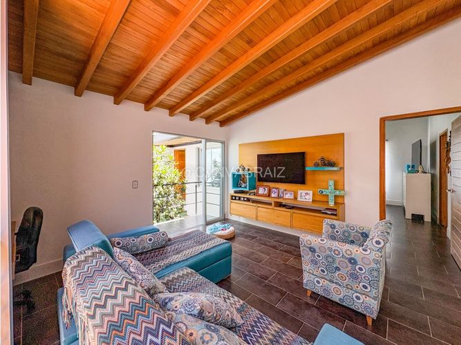 Casa de 3 alcobas en venta en La Ceja, 371 m² · foto 11 de 24
