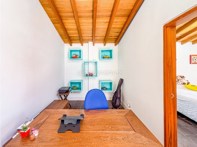 Casa de 3 alcobas en venta en La Ceja, 371 m² · foto 13 de 24