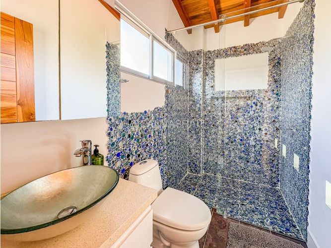 Casa de 3 alcobas en venta en La Ceja, 371 m² · foto 16 de 24