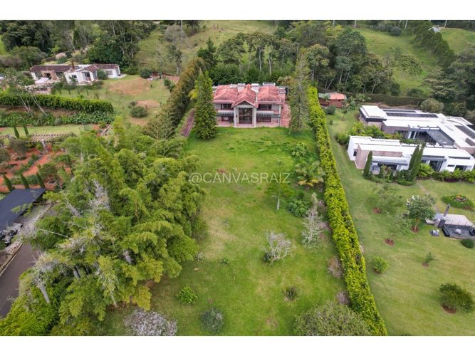 Casa de 6 alcobas en venta en Llano Grande, Rionegro, 800 m² · foto 6 de 19