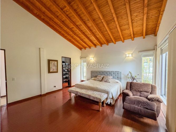 Casa de 4 alcobas en venta en Llano Grande, Rionegro, 300 m² · foto 12 de 20