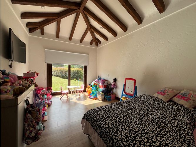 Casa de 4 alcobas en venta en El Carmen De Viboral, El Carmen de Viboral, 350 m² · foto 8 de 9