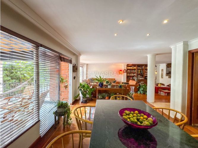 Casa de 4 alcobas en venta en Los Naranjos, Envigado, 438 m² · foto 6 de 24