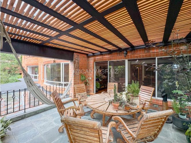 Casa de 4 alcobas en venta en Los Naranjos, Envigado, 438 m² · foto 7 de 24