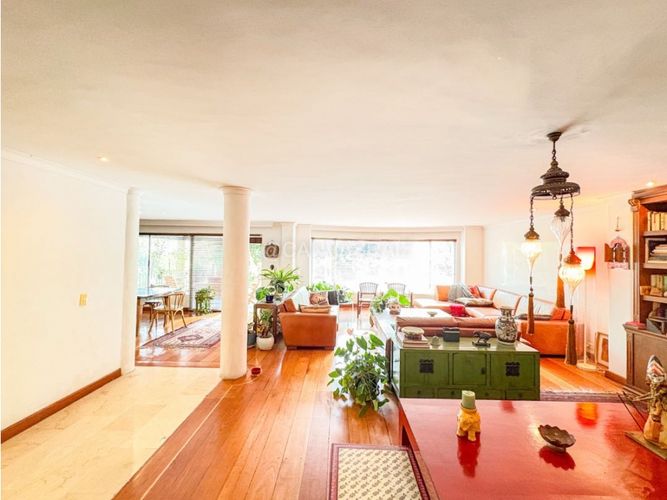 Casa de 4 alcobas en venta en Los Naranjos, Envigado, 438 m² · foto 9 de 24