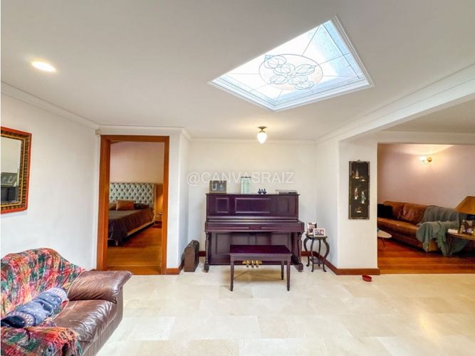Casa de 4 alcobas en venta en Los Naranjos, Envigado, 438 m² · foto 12 de 24