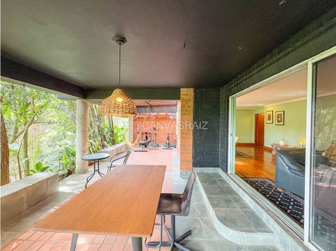 Casa de 4 alcobas en venta en Los Naranjos, Envigado, 438 m² · foto 24 de 24