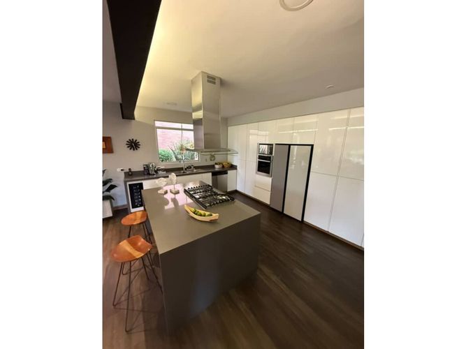 Casa de 4 alcobas en venta en Llano Grande, Rionegro, 336 m² · foto 5 de 9