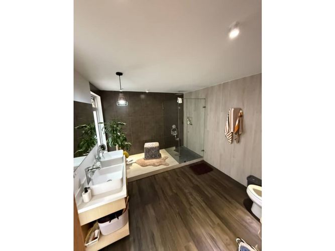 Casa de 4 alcobas en venta en Llano Grande, Rionegro, 336 m² · foto 8 de 9