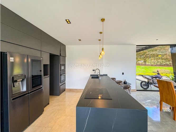 Casa de 4 alcobas en venta en Las Palmas, Envigado, 490 m² · foto 7 de 24