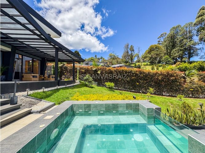 Casa de 4 alcobas en venta en Las Palmas, Envigado, 490 m² · foto 12 de 24