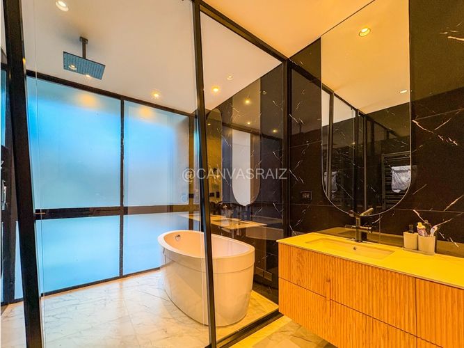 Casa de 4 alcobas en venta en Las Palmas, Envigado, 490 m² · foto 18 de 24