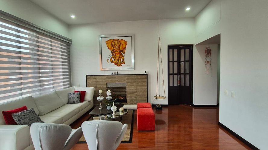 Apartamento de 3 alcobas en venta en Gilmar, Bogotá, 179 m² · foto 4 de 10