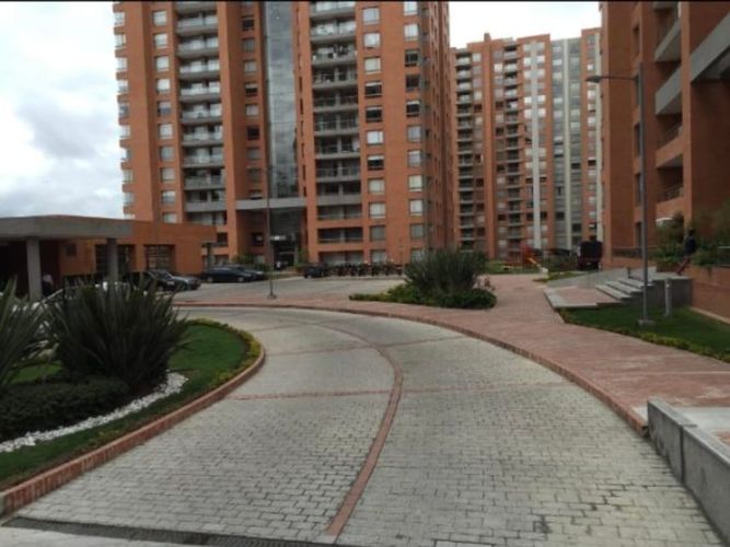 Apartamento de 3 alcobas en venta en Gilmar, Bogotá, 179 m² · foto 6 de 10